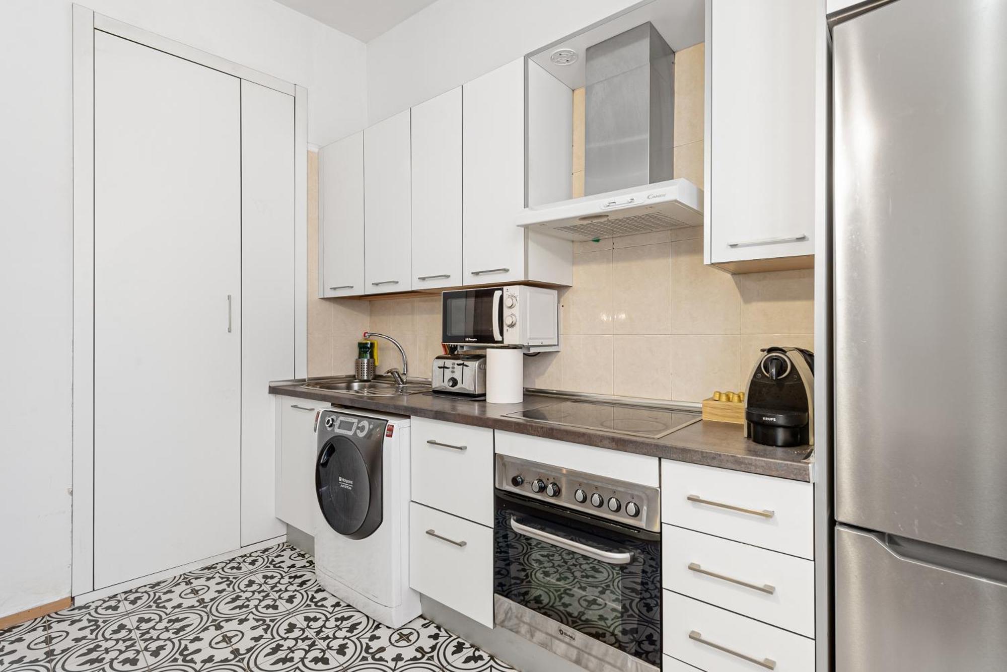 Urbanchicmalaga 2Bedroom Oasis In Historic Malaga Centre Bagian luar foto